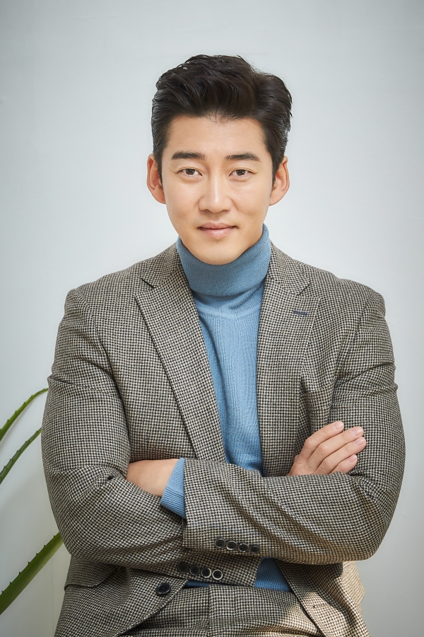 Yoon Kye Sang