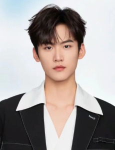 Daniel Zhou